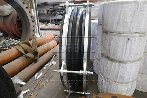 耐酸堿<a href=http://www.xinligd.com target=_blank class=infotextkey>橡膠接頭</a>的應(yīng)用