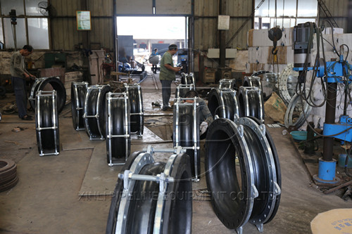 怎么避免<a href=http://www.xinligd.com target=_blank class=infotextkey>橡膠接頭</a>早期的損壞