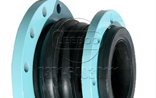 鑫利專(zhuān)家針對(duì)橡膠接頭兩端法蘭進(jìn)行除銹